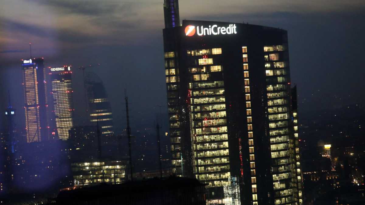 Immagine di Intrecci di finanza