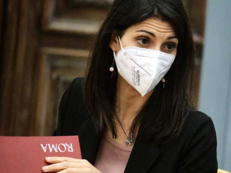 Virginia Raggi, sindaca di Roma. E' pronta a ricandidarsi per le amministrative che dovrebbero tenersi in autunno (LaPresse)