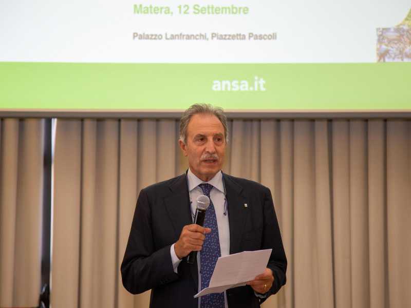 Il presidente della regione Basilicata, Vito Bardi (Ansa)