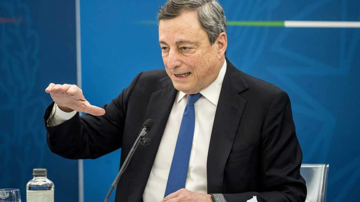 Immagine di Il "rischio ragionato" di Draghi, tra vaccini e riaperture