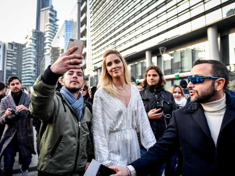 Solo 3 anni fa  Chiara Ferragni aveva contro tutti, o quasi, e moltissima stampa. All'epoca, la Bbc scriveva: vorresti che tuo figlio diventasse influencer? (LaPresse)<br /><br />