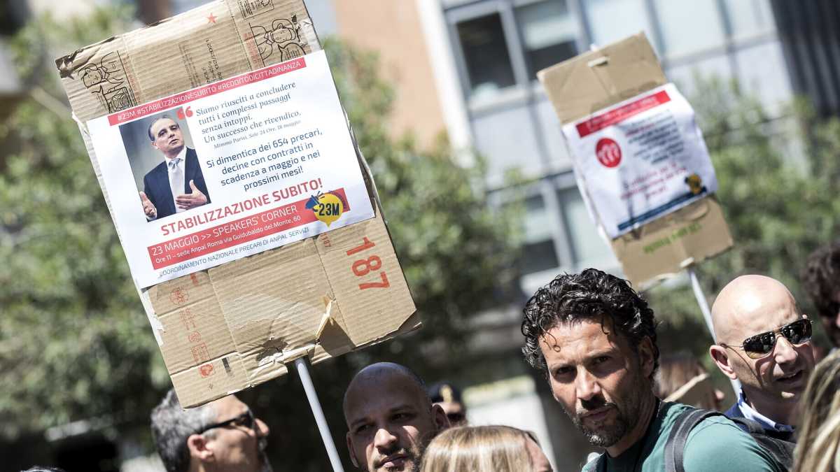 Immagine di Il fallimento di Parisi all’Anpal in un dato: 423 su 1.650.000