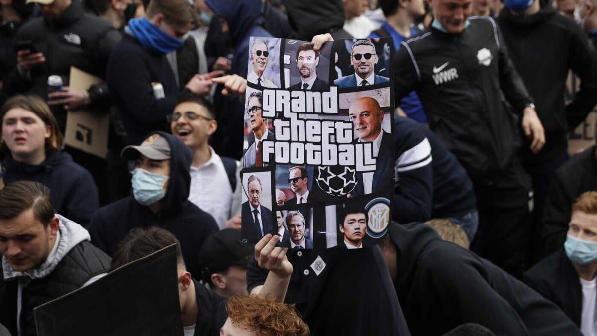 Immagine di Superlega nello spazio