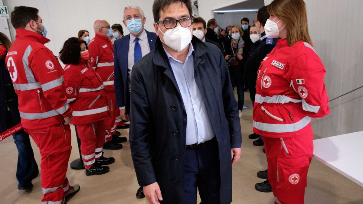 Immagine di "Nel Lazio continueremo a vaccinare i non residenti, ma servono più dosi"