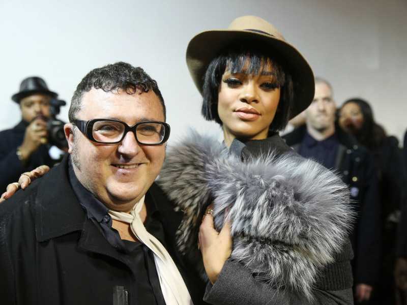 Muore Alber Elbaz, lo stilista della resilienza felice