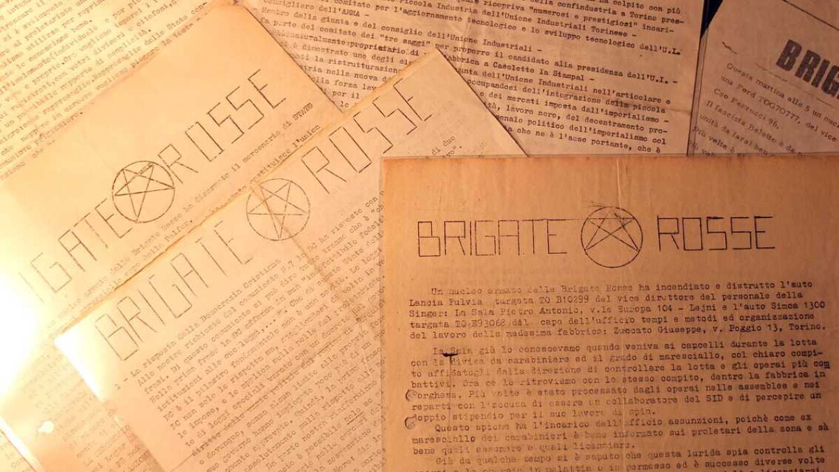 Immagine di Contro il giubilo per gli arresti in Francia