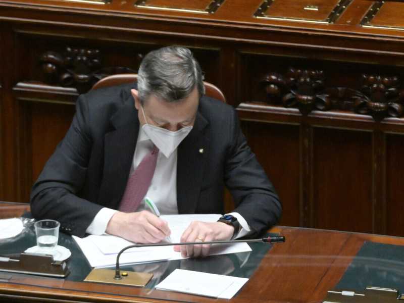 Il premier Mario Draghi (Ansa)