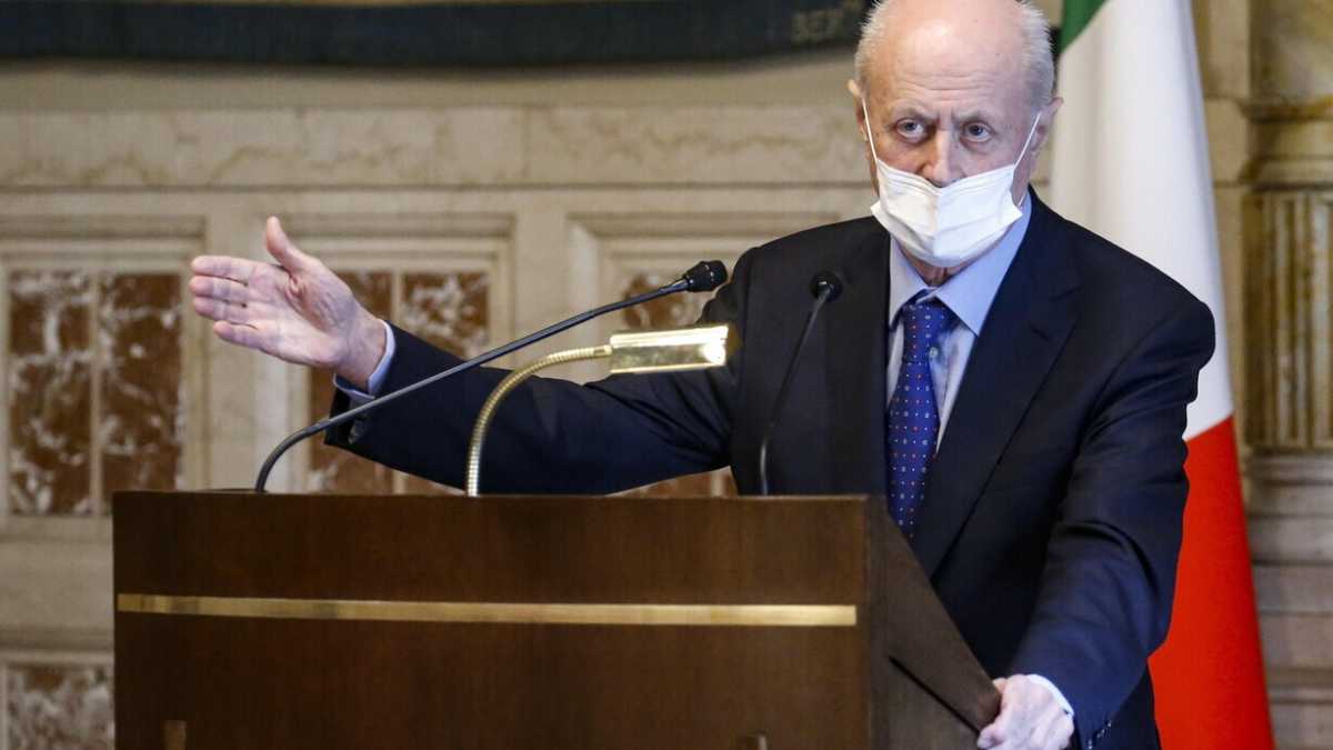 Immagine di Tabacci contro Giorgetti. Ecco le guerre spaziali nel governo