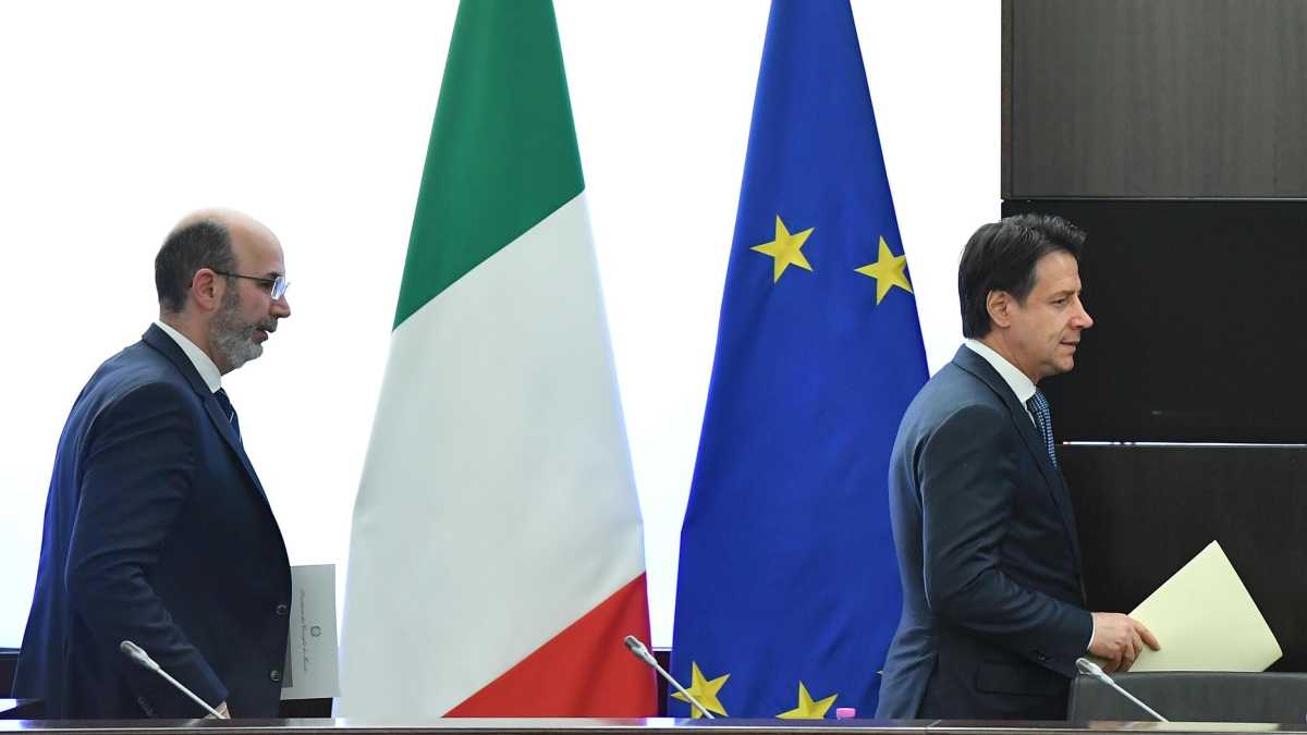 Immagine di Il tribunale di Cagliari respinge il reclamo di Crimi: per il M5s rimane il curatore