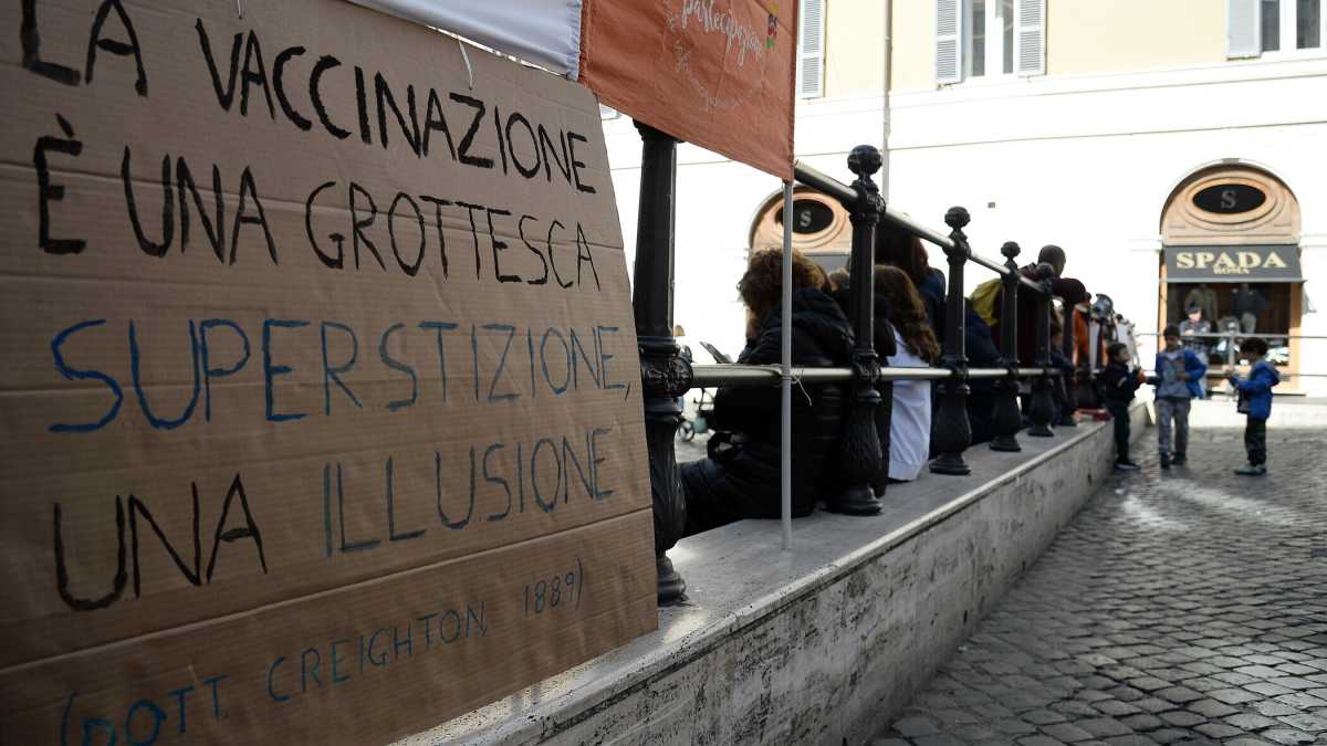 Immagine di L’ultima frontiera dei ciarlatani è l’omeopatia contro il Covid