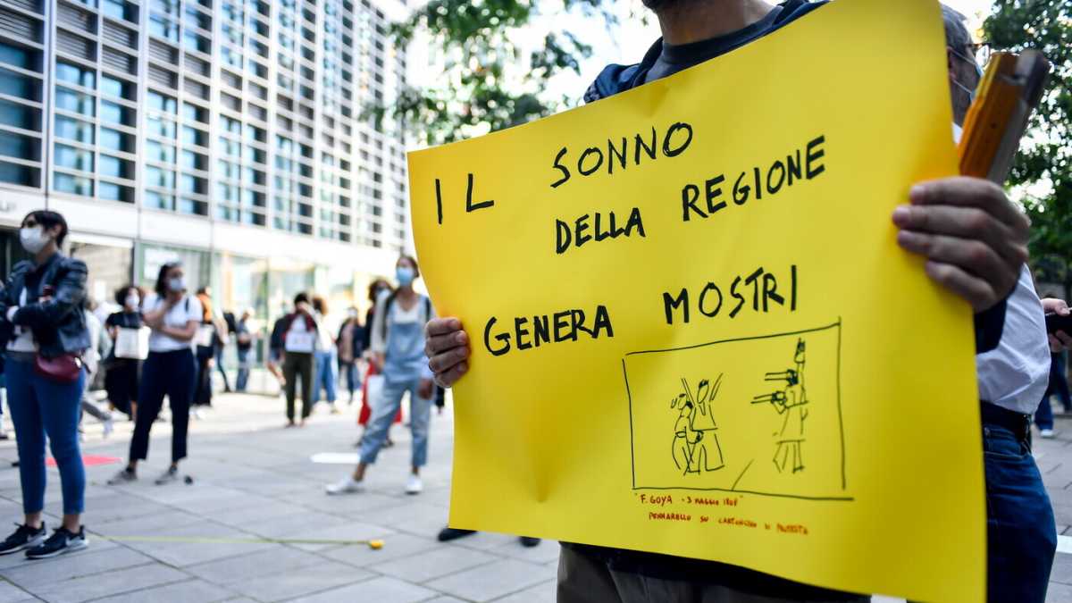 Immagine di Lente manovre per il Pirellone