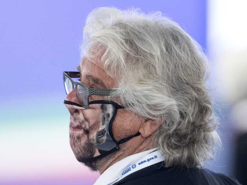 Se un giudice commissaria il M5s