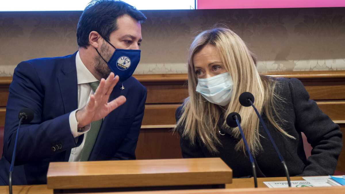 Immagine di Perché Salvini e Meloni avrebbero molto da guadagnare candidandosi a Milano e Roma
