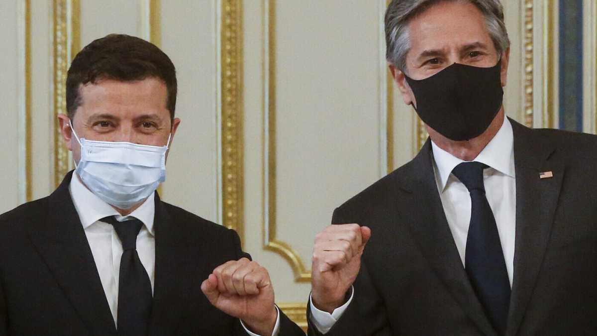 Immagine di A Kiev Blinken è di casa, promette aiuti ma chiede le riforme