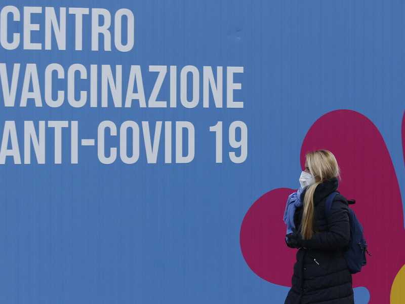 La nuova strategia di Figliuolo. Ecco come cambia il piano vaccini