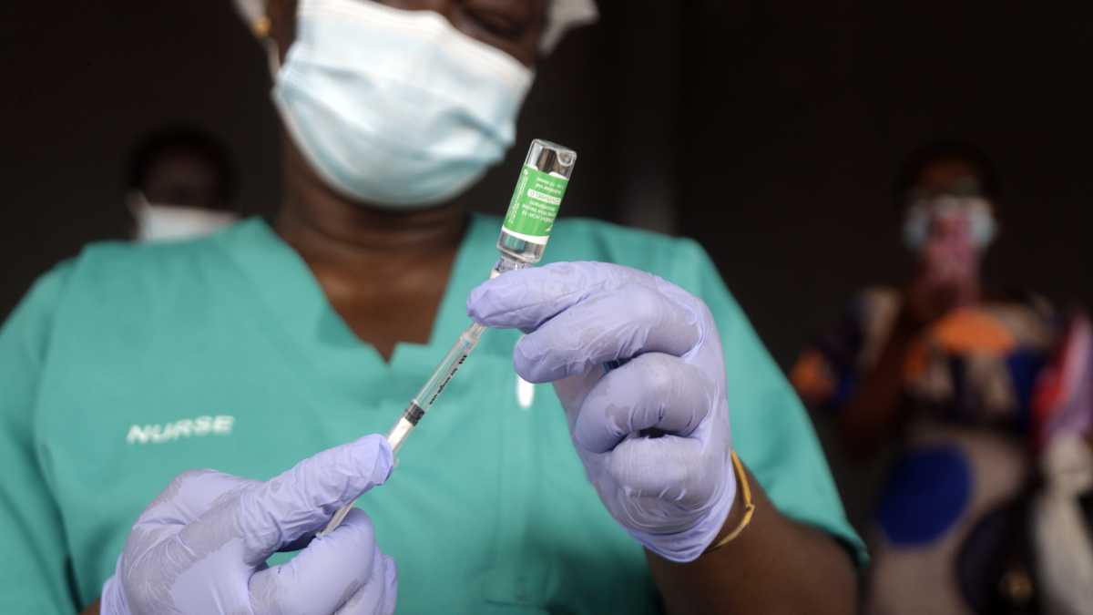 Immagine di Non serve sospendere i brevetti per avere più vaccini. Parla Scaccabarozzi (Farmindustria)