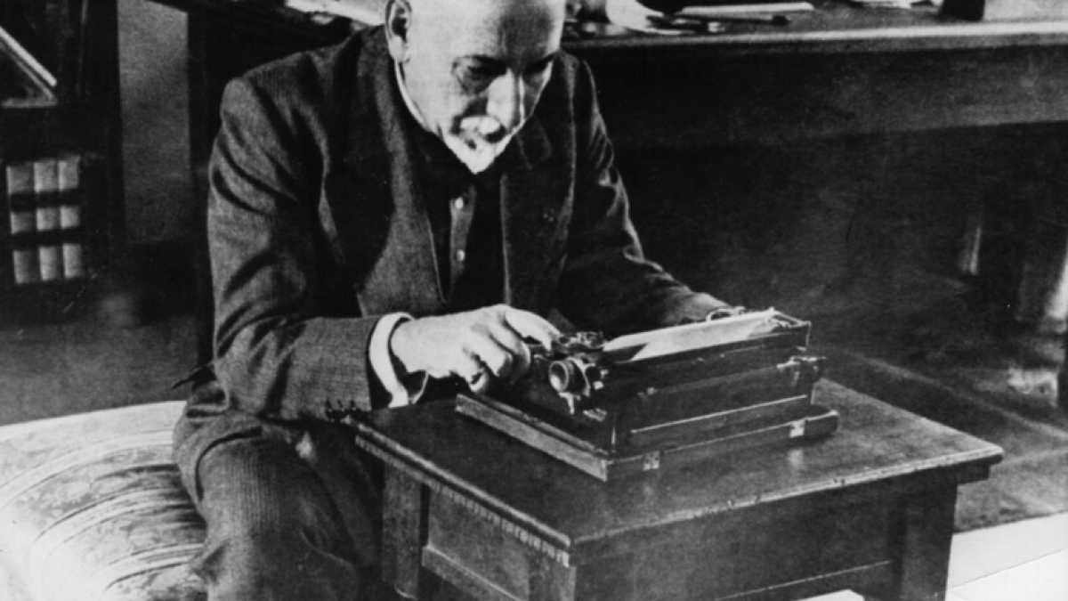 Immagine di Il coraggio di Pirandello in “Sei personaggi in cerca d’autore”, che compie 100 anni