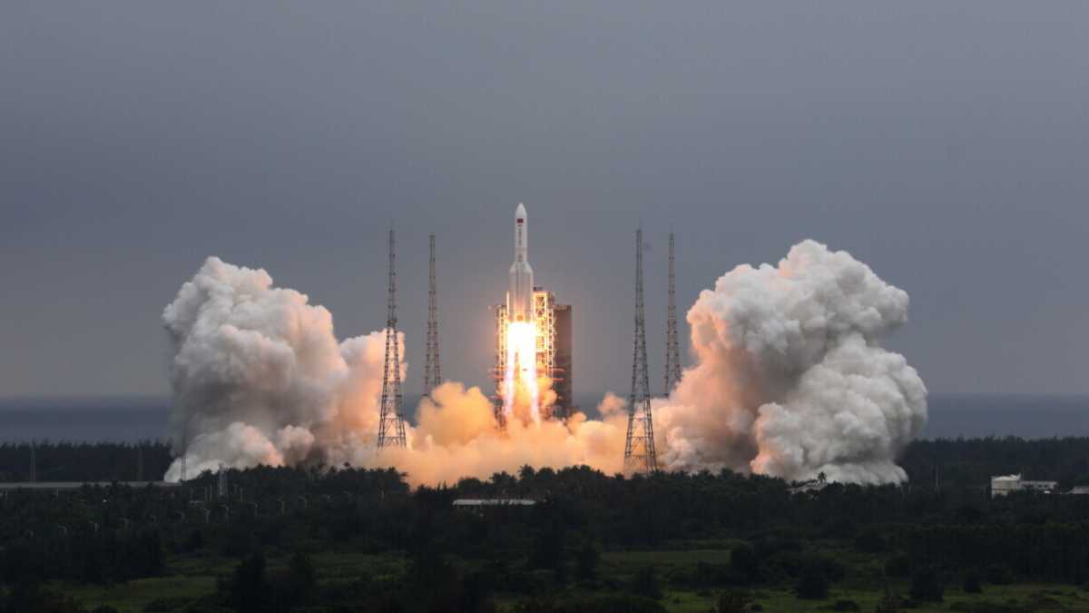 Immagine di Tutto sul razzo cinese, ovvero: pure nello spazio la Cina fa come le pare