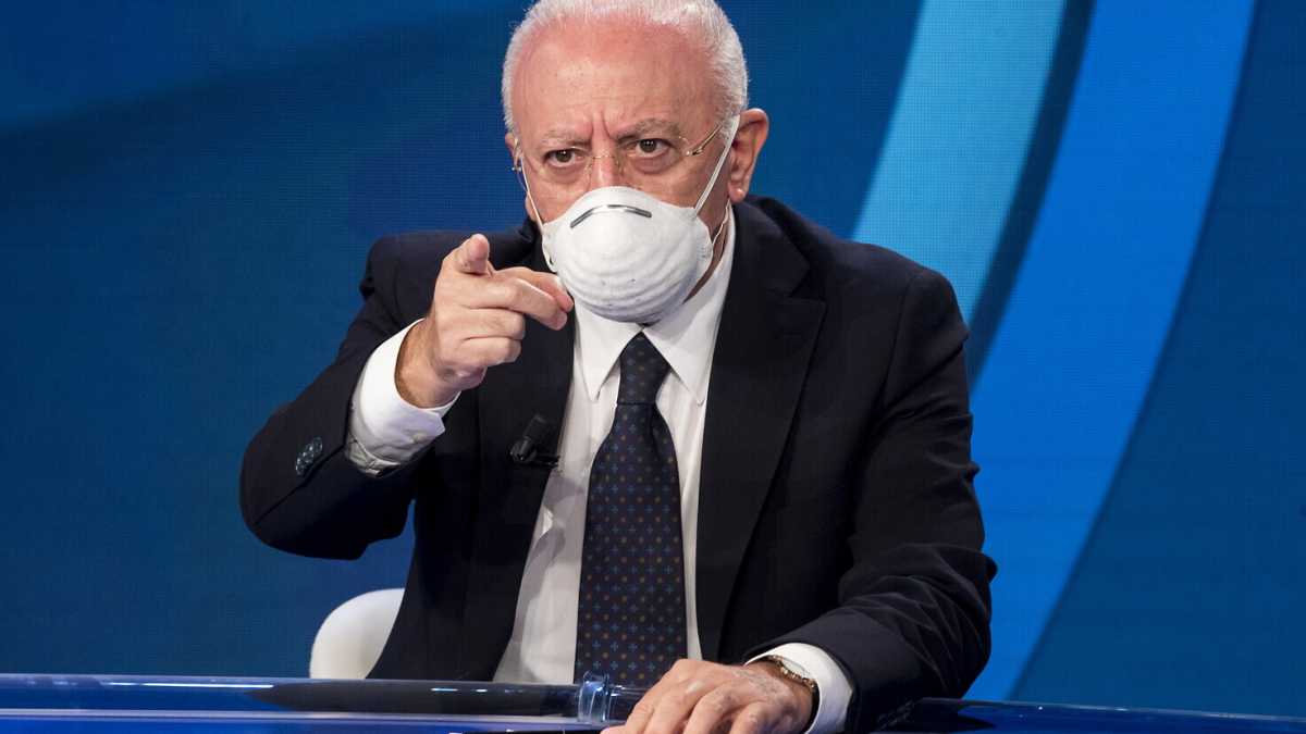Immagine di De Luca o Houdini? L'ultima? Vuole eliminare la prova finale del suo corso-concorso