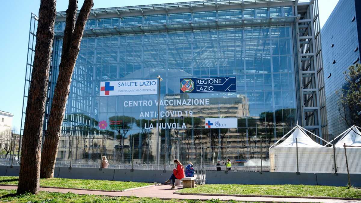 Immagine di Open day Astrazeneca nel Lazio, al via i vaccini anche per i quarantenni