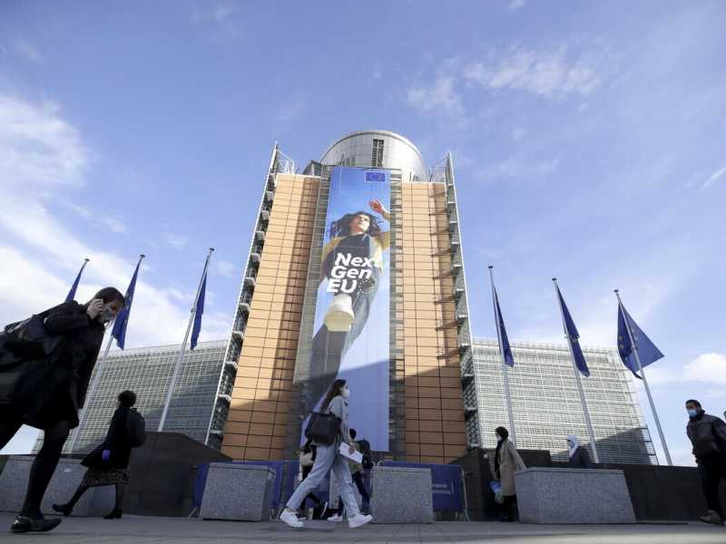 La sede della Commissione europea a Bruxelles (Ansa)