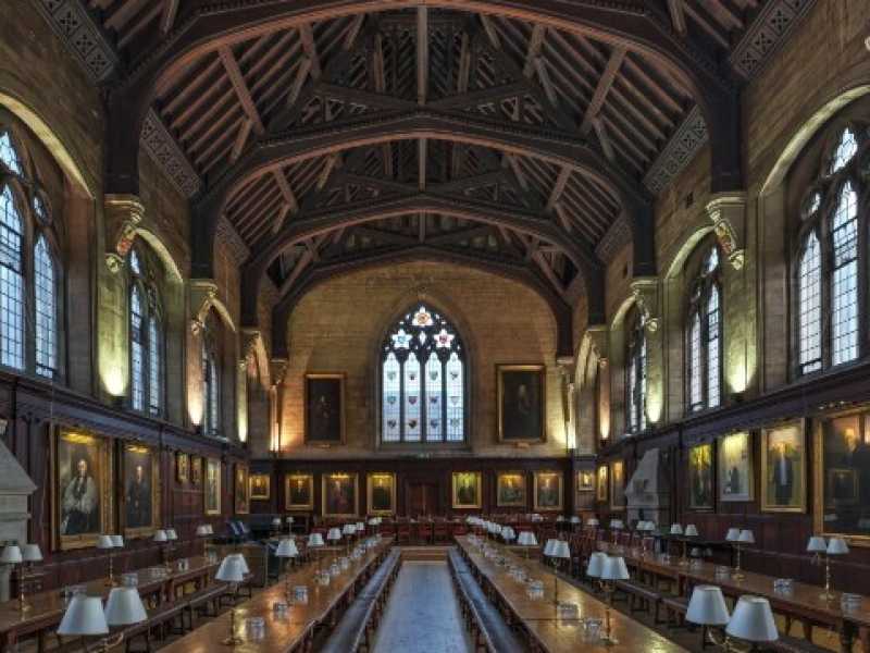 Le università inglesi sacrificano la libertà di parola per placare i “piccoli fanatici”