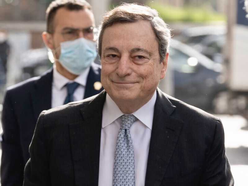 Draghi riapre l'Italia, ma guarda all'Europa. Entro venerdì le riforme a Bruxelles