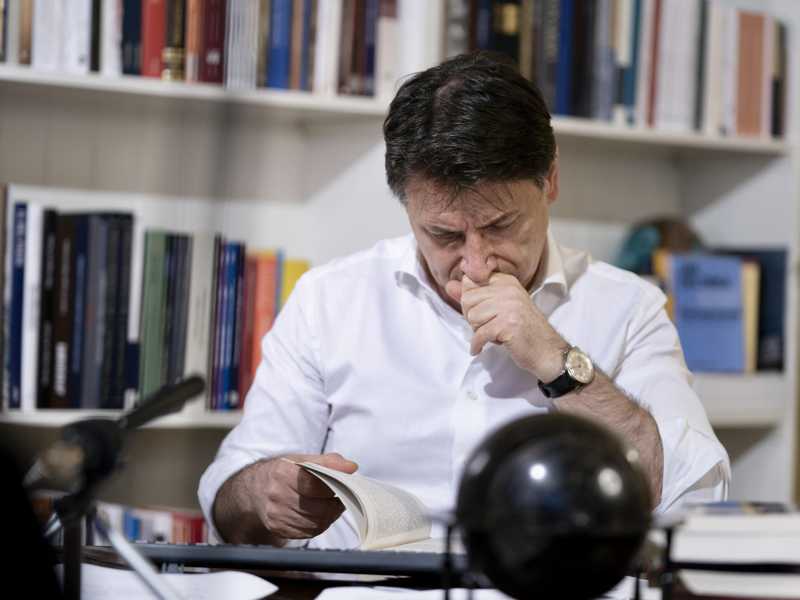 Ricorsi, diffide, appelli: sognando il M5s Conte per ora fa il tour dei tribunali