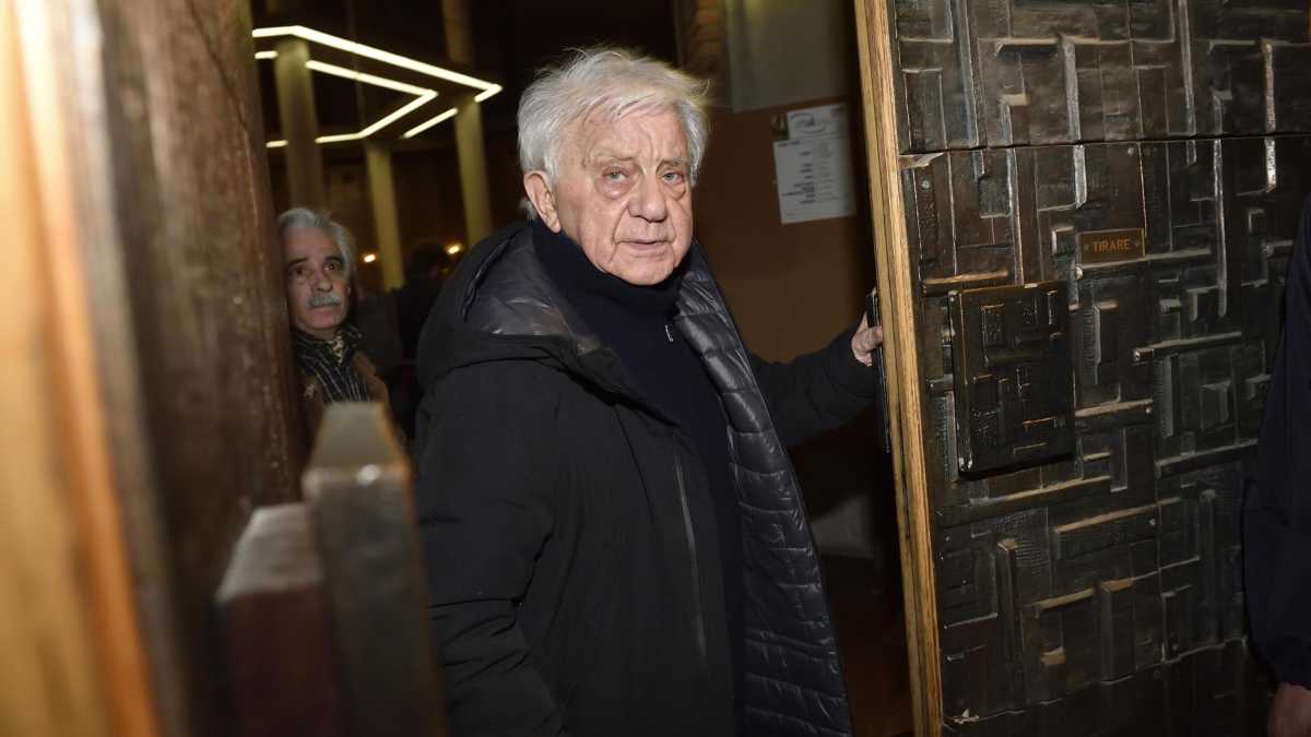 Immagine di Chi è un ex terrorista? Le memorie di don Mazzi