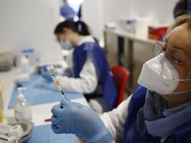 Il guaio dei vaccini con la magistratura. Occhio