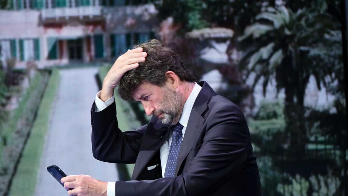 Immagine di Così la riunione sul Recovery a Palazzo Chigi s'è trasformata in un processo a Franceschini
