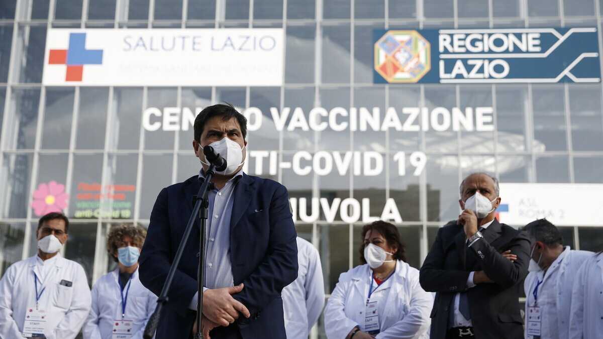 Immagine di D’Amato: “Ora puntiamo a vaccinare maturandi e over 30”