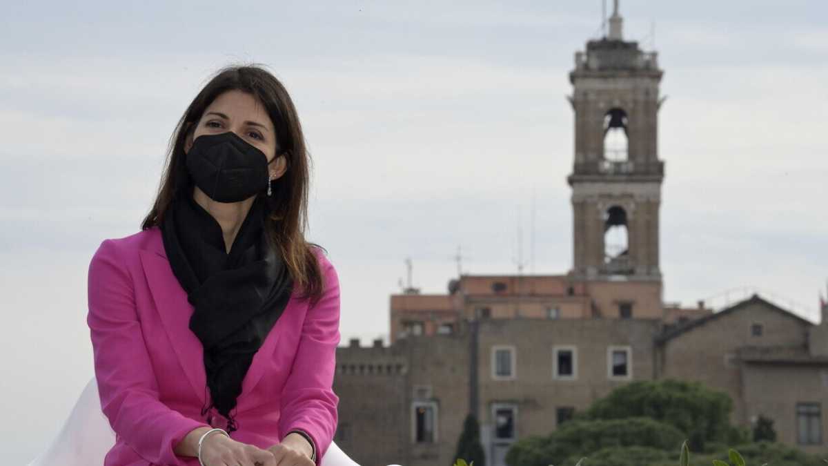 Immagine di Dopo cinque anni Raggi ha capito dove si trova