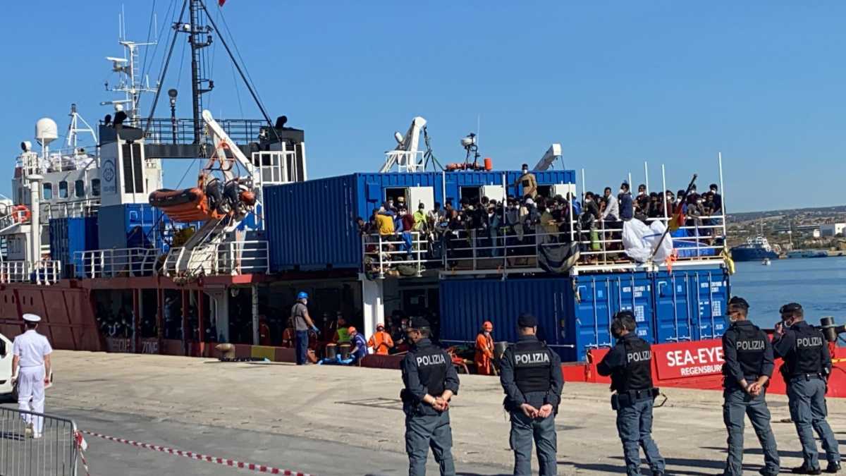 Immagine di Le quote dei migranti non piacciono nemmeno alle regioni