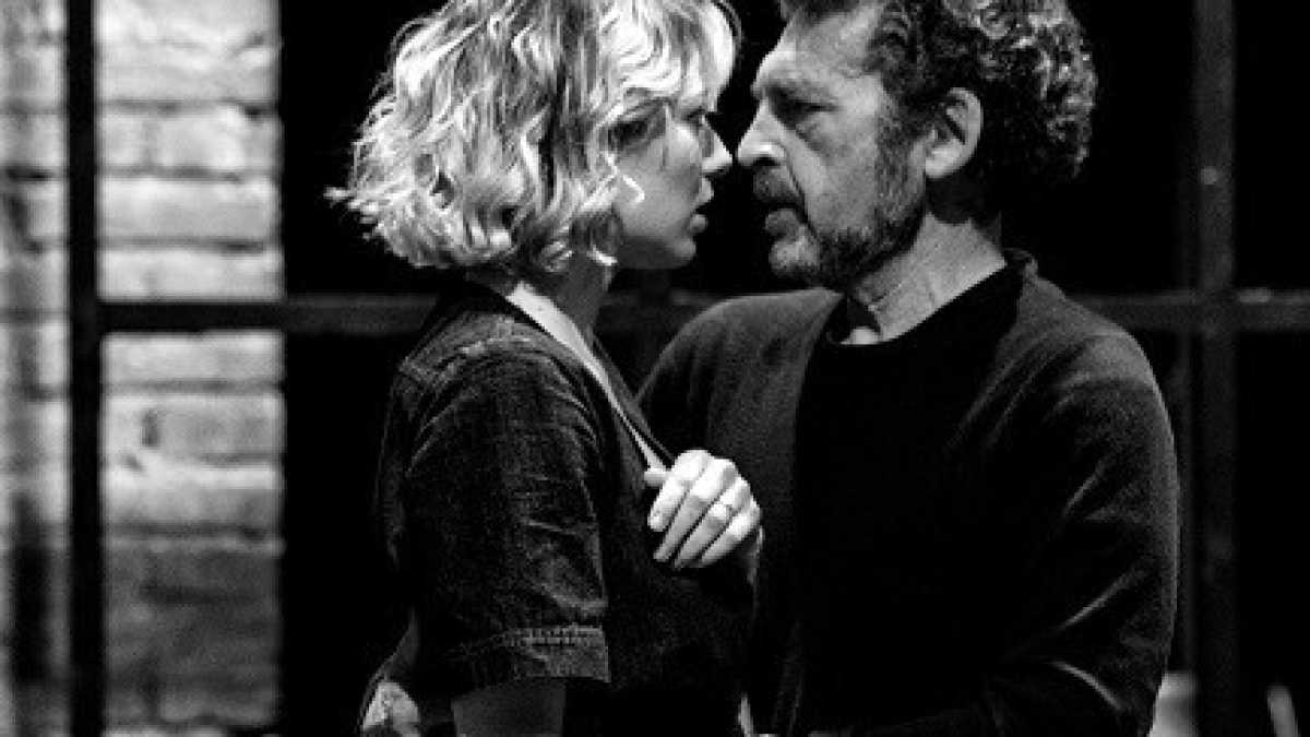 Immagine di “Non mi ami abbastanza”. La catarsi del gioco al massacro sulla pandemia