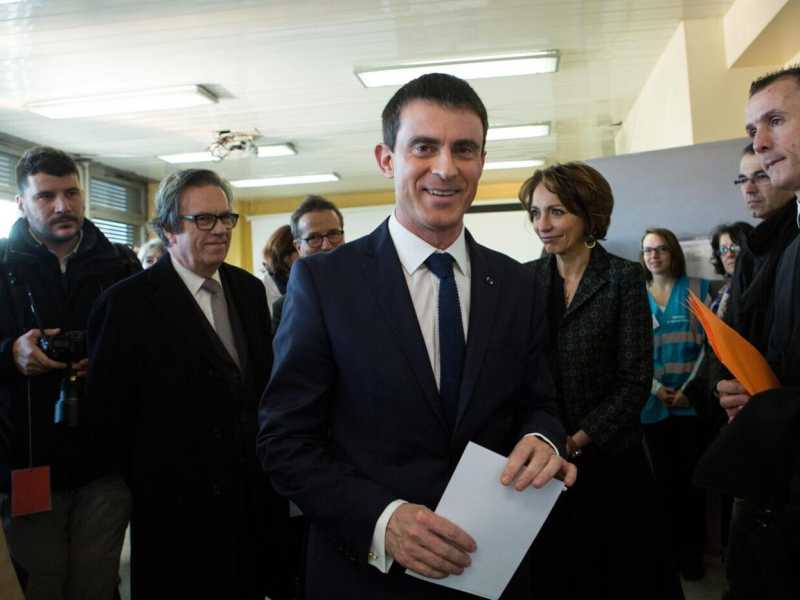 Manuel Valls torna a Parigi e vuole lasciare il segno