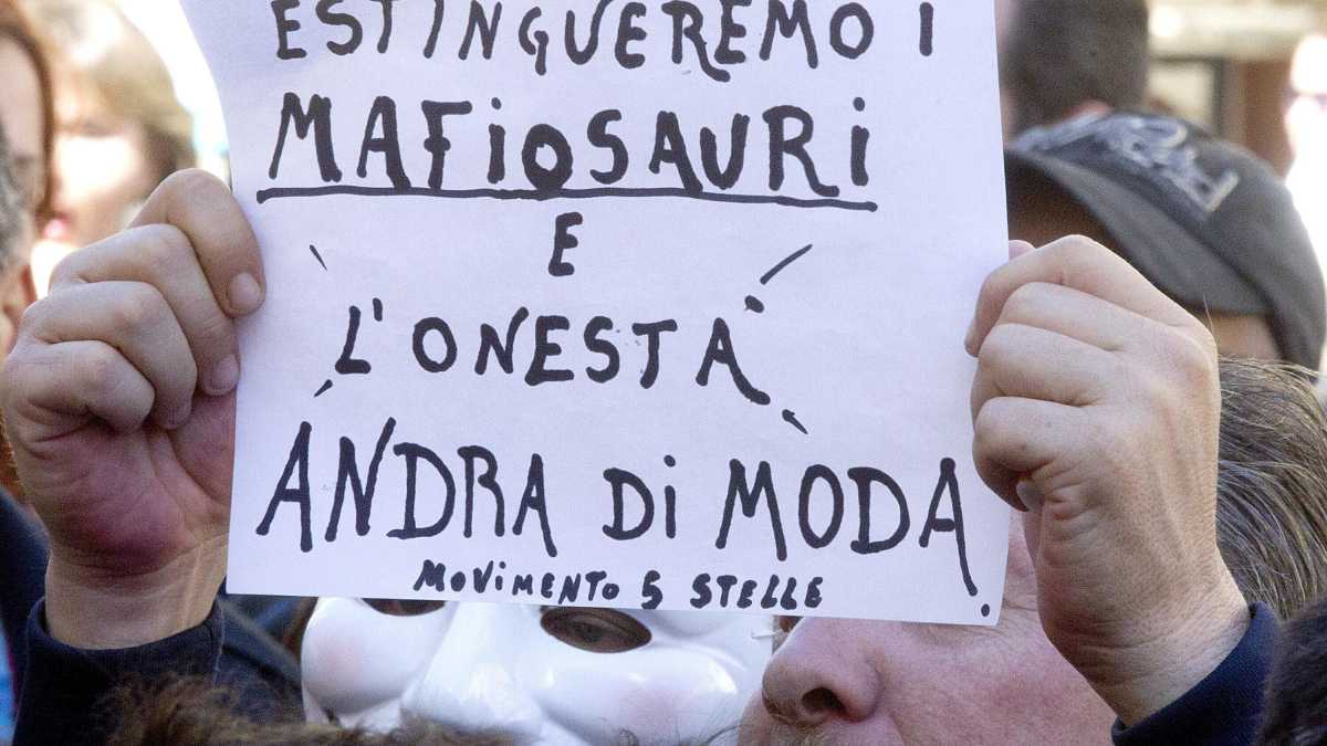 Immagine di Compiti a casa per i 5 stelle: accantonare il giustizialismo