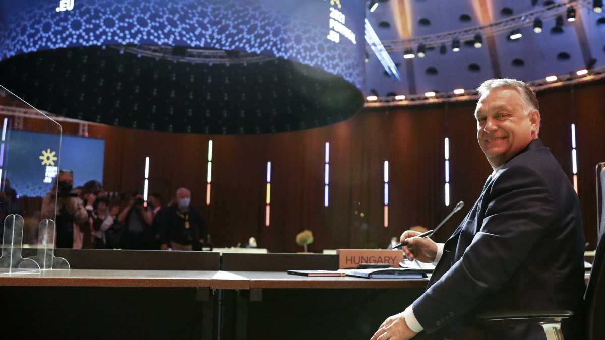 Immagine di Essere solo contro tutti non dovrebbe essere un merito