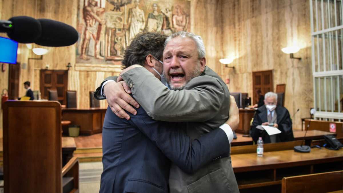 Immagine di Lo schifo di certi giornali va contro le leggi della fisica
