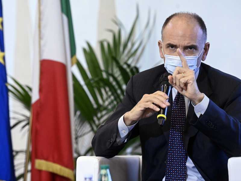 Letta al Foglio: "Ora basta guerra dei trent'anni tra giustizialisti e impunitisti"