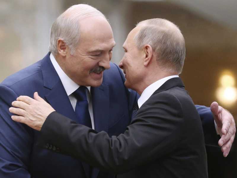 Putin prende parte alla guerra dei cieli