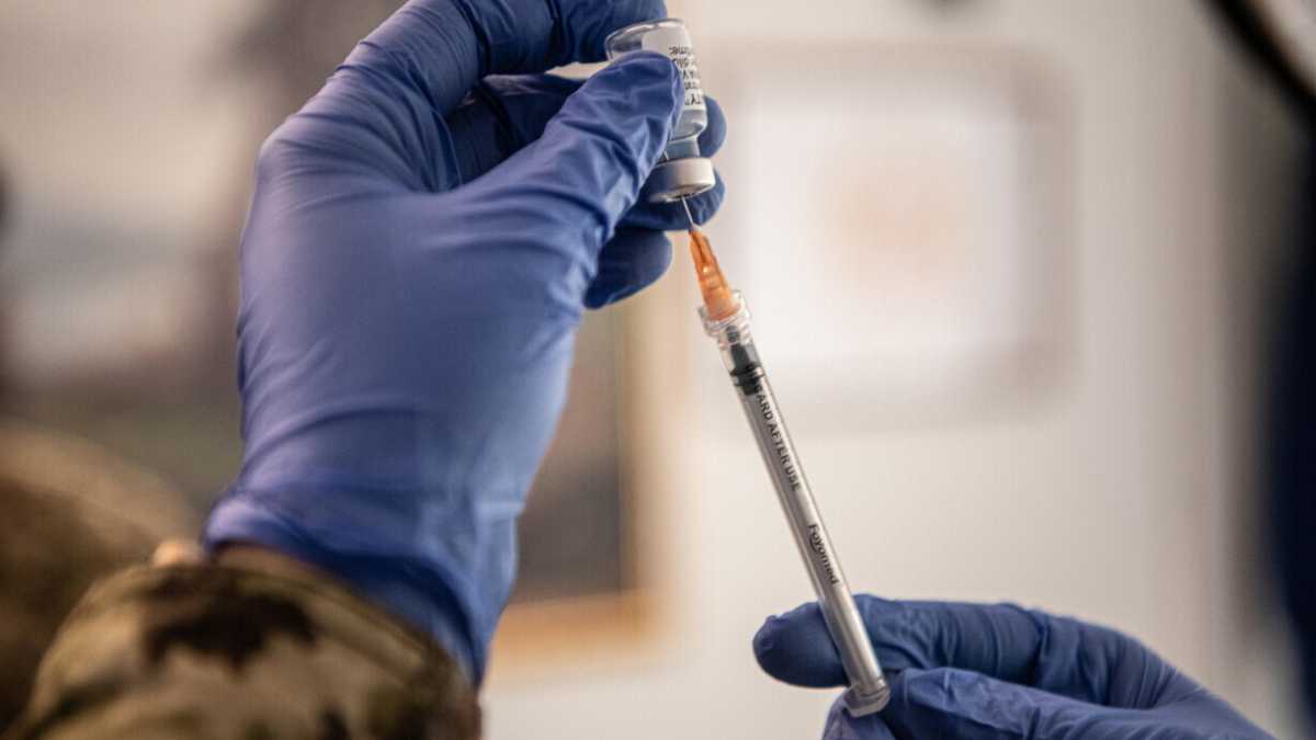 Immagine di Vaccini e decessi, perché è necessario pubblicare la perizia della procura di Siracusa