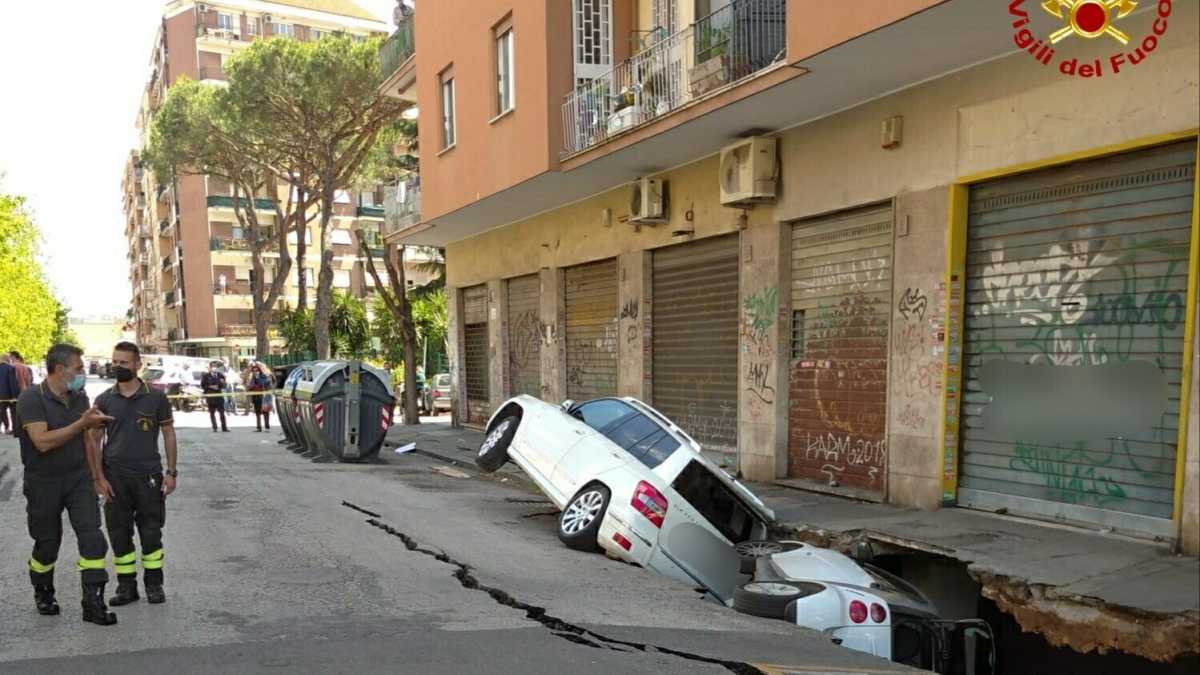 Immagine di Roma, la Smart City che inghiotte le smart
