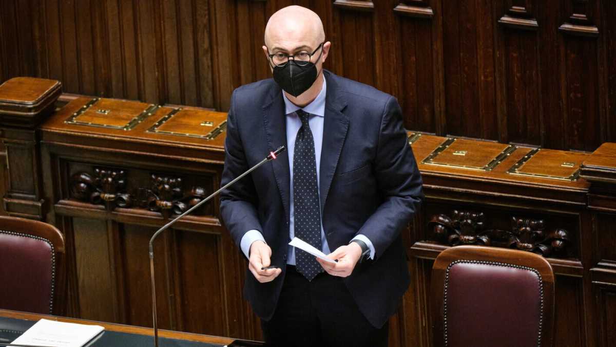 Immagine di "Il M5s non rinnega il Conte Bis, ma ora è leale con Draghi". Parla D'Incà