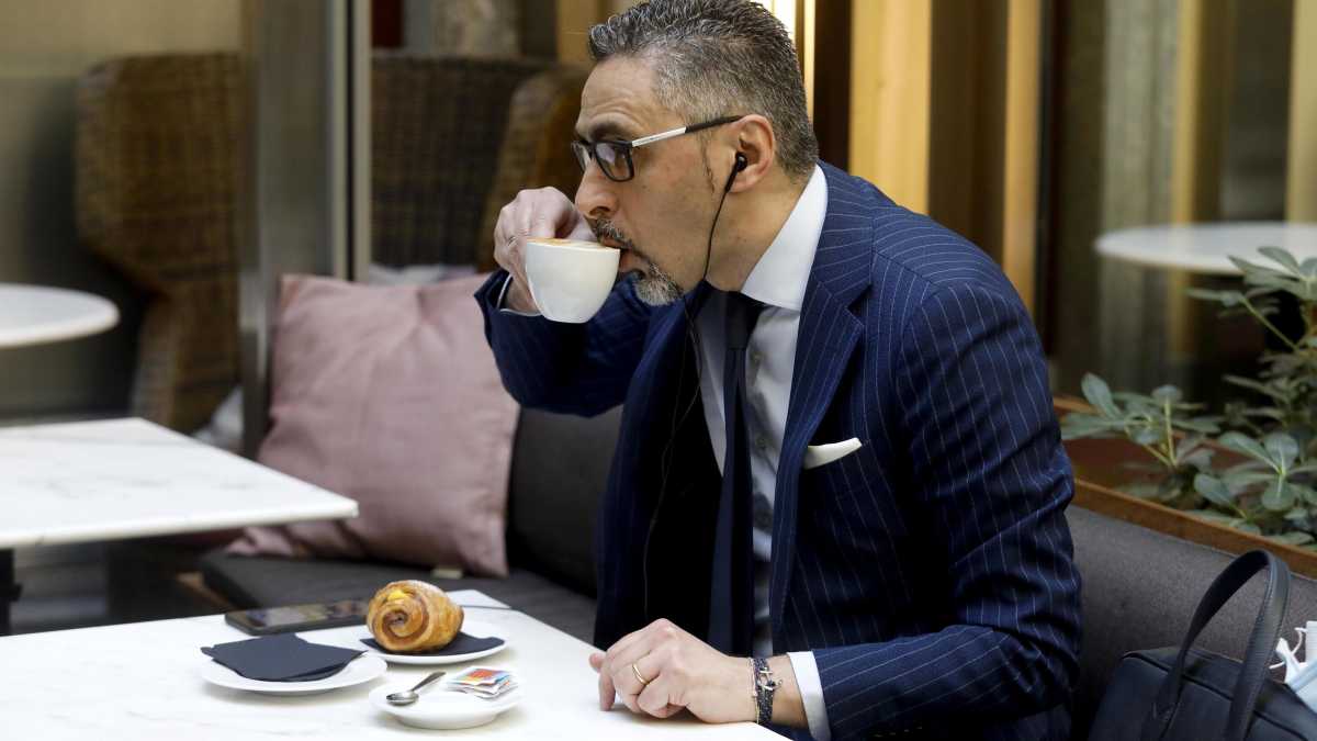 Immagine di Il bello di uscire per entrare, finalmente, e sedersi in un bar o un ristorante