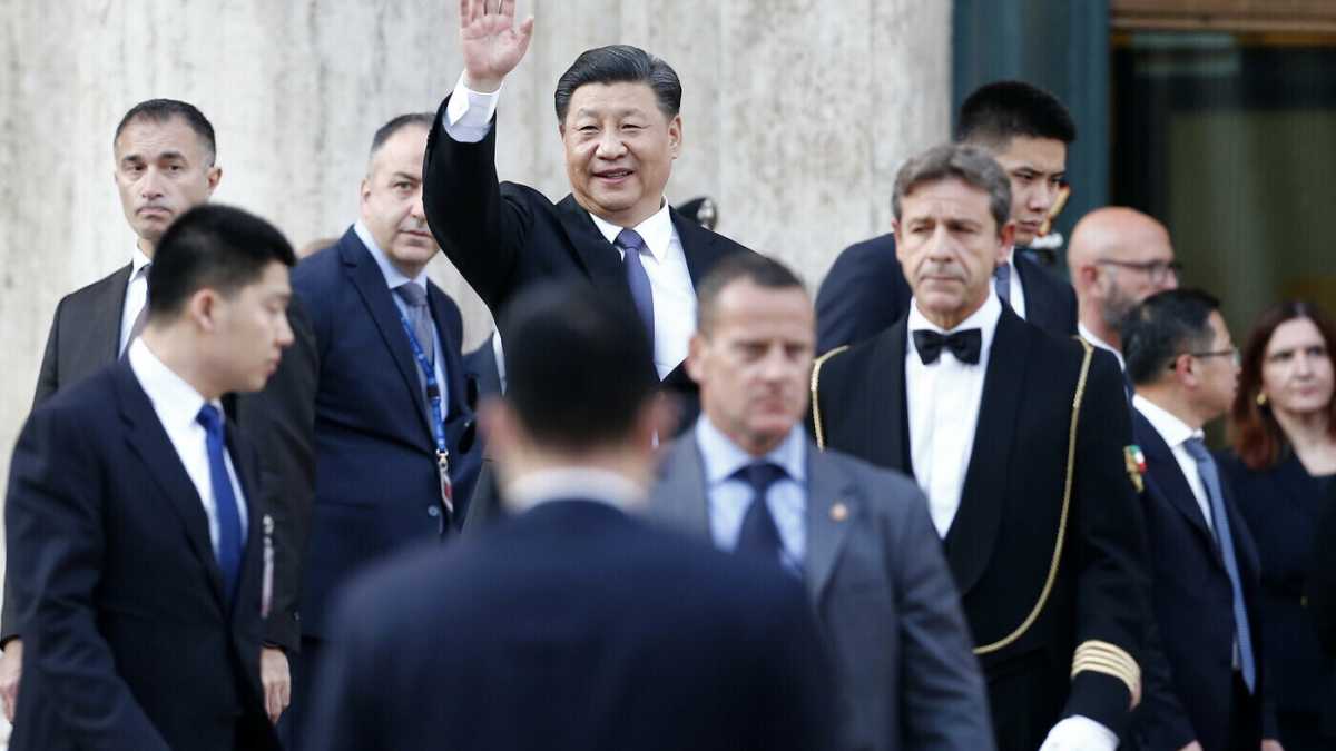 Immagine di Grillo sostiene ancora le balle della propaganda cinese