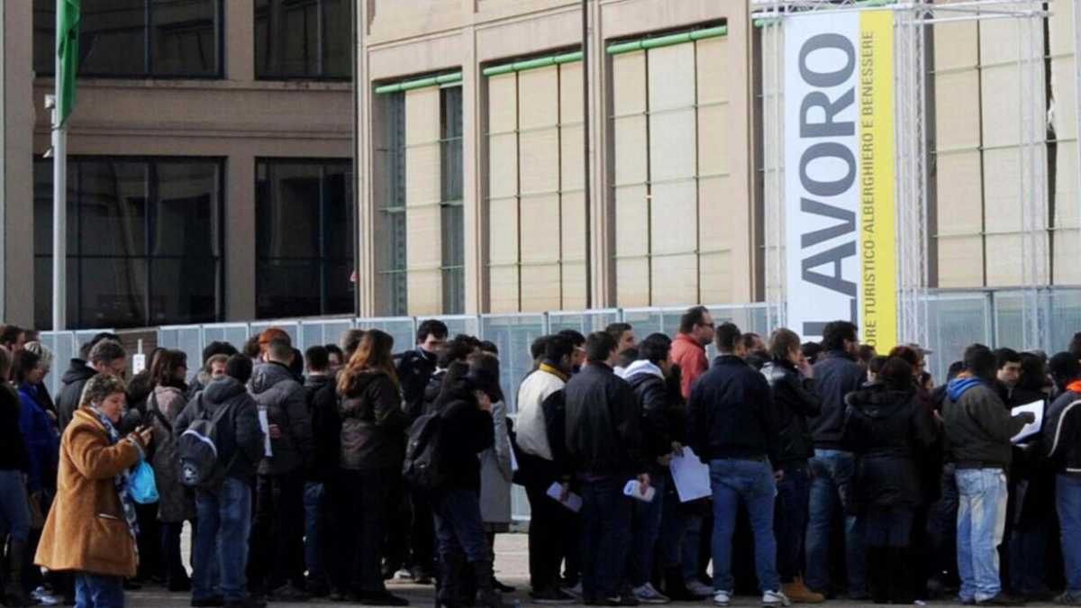 Immagine di Istat, le nuove stime per il 2021: pil in crescita del 4,7 per cento