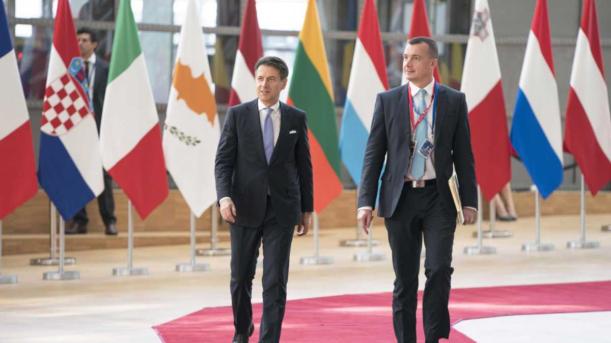 Immagine di M5s, schiaffo a Conte. Il capogruppo Crippa non firma l'assunzione di Casalino alla Camera