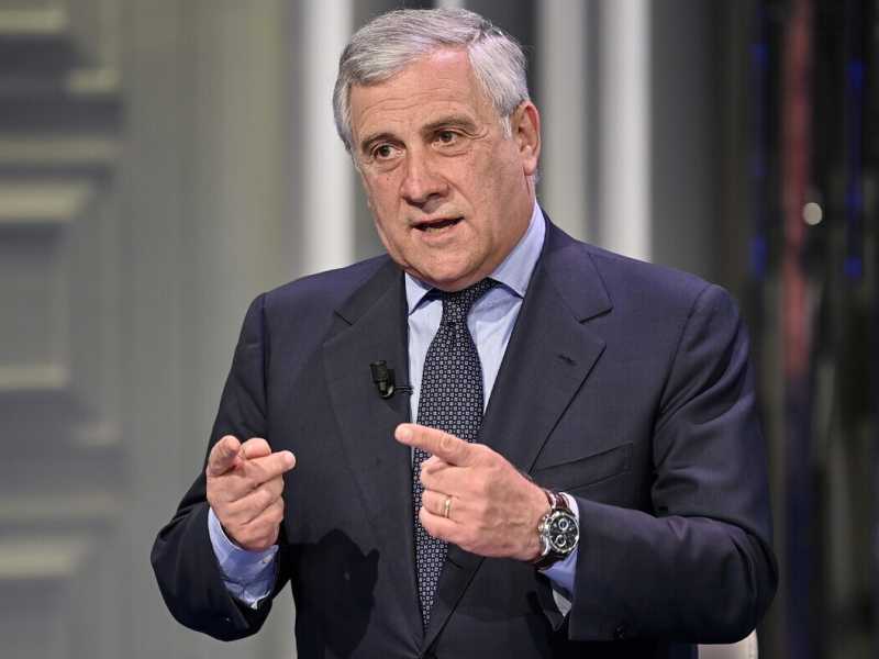 Forza Italia allo specchio, tra amministrative, scissioni e (ipotizzate) fusioni