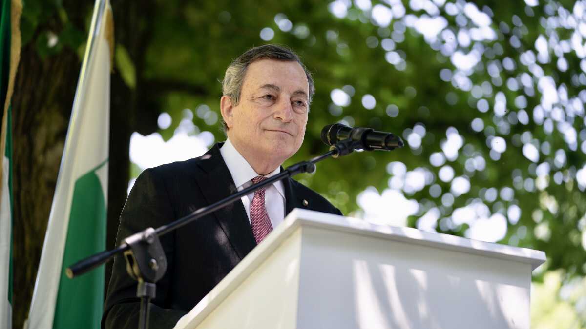 Immagine di Ora Cdp vuole uscire dai suoi gioielli. Da Tim e WeBuild: è il metodo Draghi